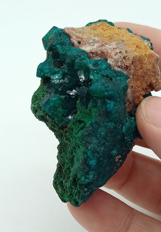 Dioptasa sobre Malaquita