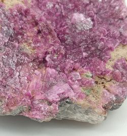Dolomita cobaltífera  (Grupo de cristales)