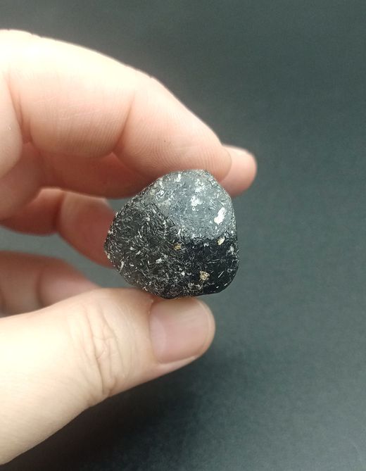 Dravita - Pertenece al grupo de la Turmalina