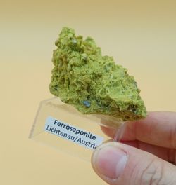 Ejemplar de Ferrosaponita