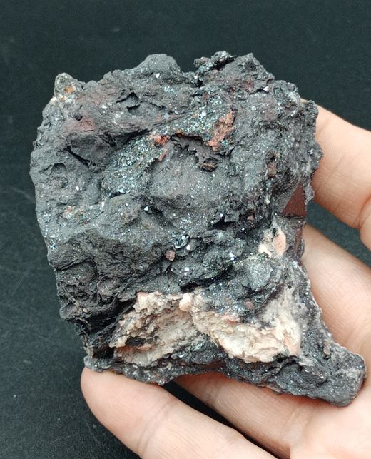 Ejemplar de Zunyita en Hematites