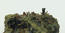 Epidota grupo de cristales