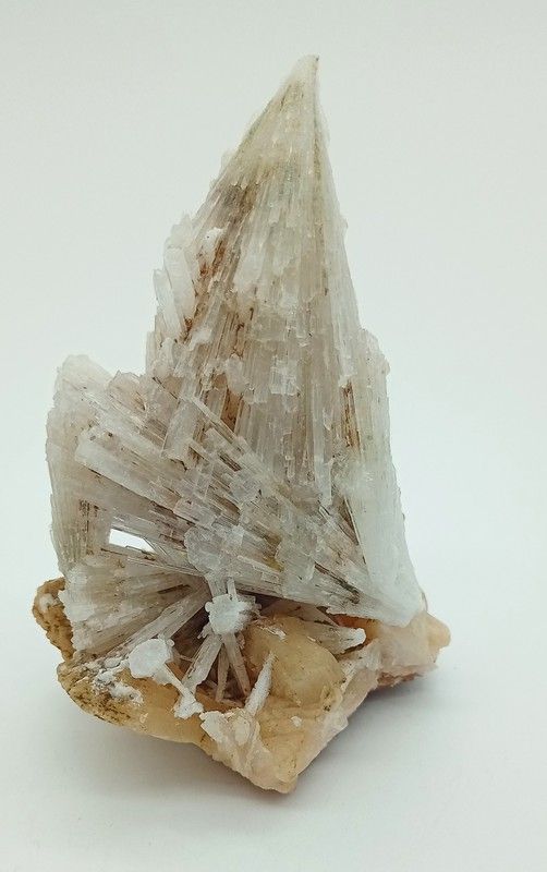 Escolecita sobre Estilbita