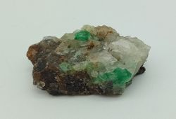 Esmeralda en matriz