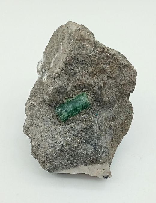 Cristal de Esmeralda sobre matriz