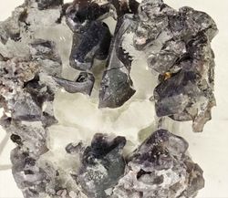Espinela grupo de cristales