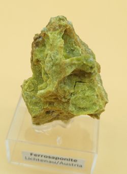 Ferrosaponita