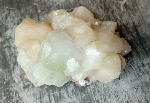 Fluorapofilita y Estilbita