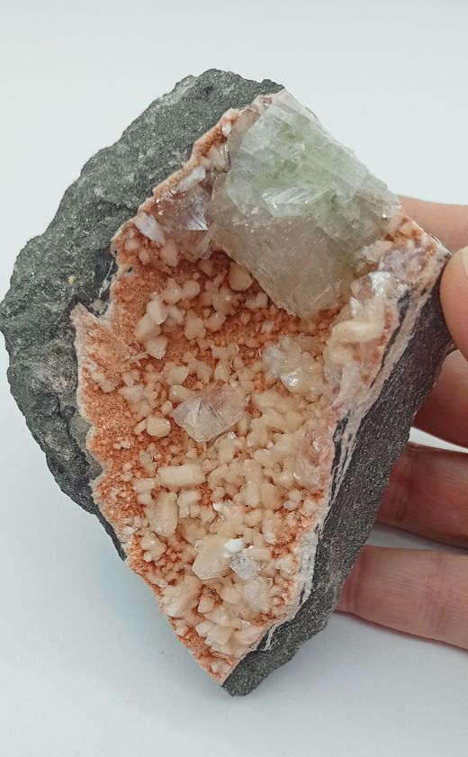 Fluorapofilita y Heulandita