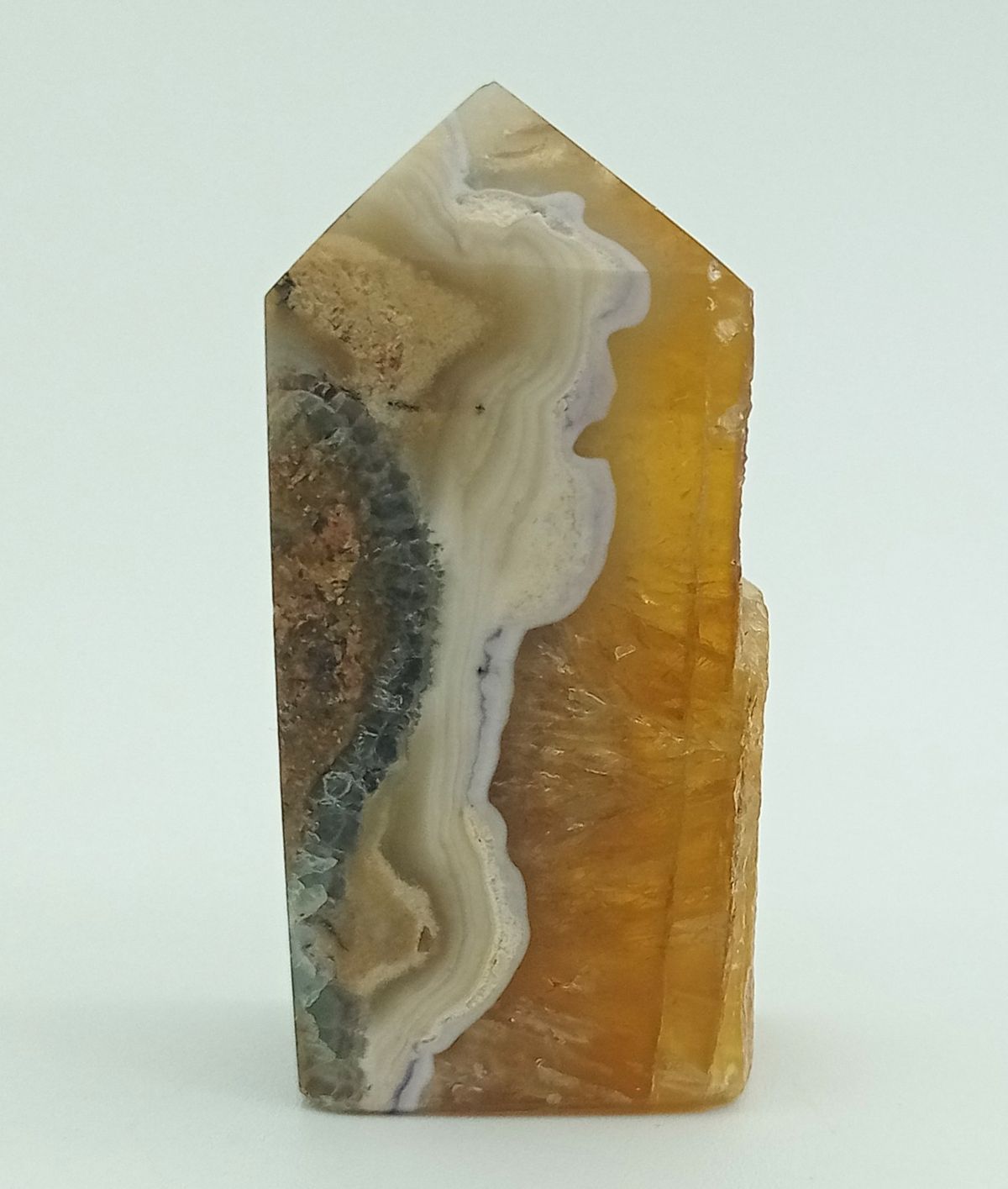 Fluorita amarilla (punta semi pulida)