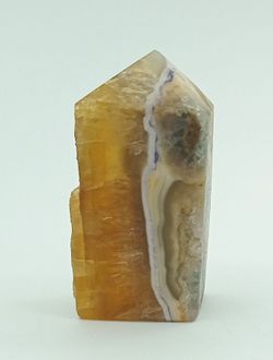 Fluorita amarilla (punta semi pulida)