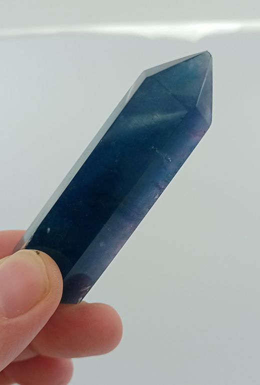 Fluorita azul punta pulida