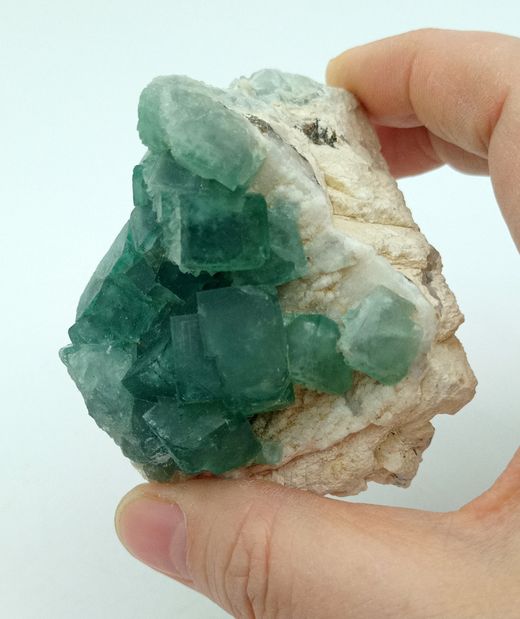 Fluorita compuesta de cristales cúbicos color verde