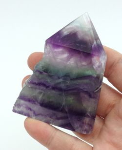 Fluorita punta semi pulida