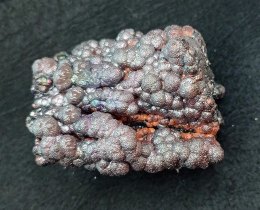 Goethita agregados globulares irisados