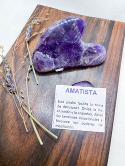 Gua Sha "corazón" de Amatista