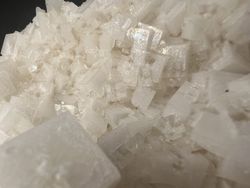Halita agrupacion de cristales en "Tolva"