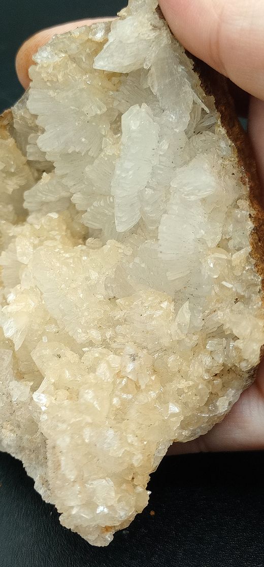 Hemimorfita y Calcita