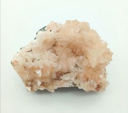 Heulandita cristales sobre matriz