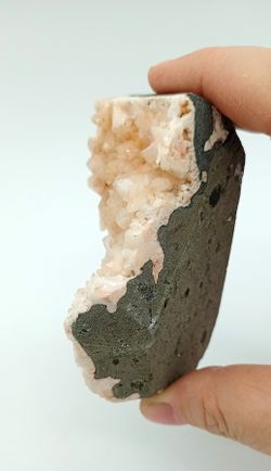 Heulandita cristales sobre matriz