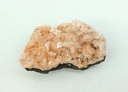 Heulandita cristales sobre matriz