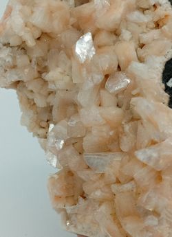 Heulandita cristales sobre matriz