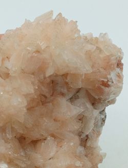 Heulandita cristales sobre matriz