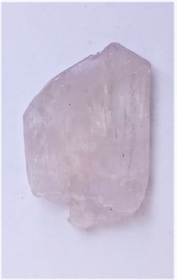 Kunzita cristal aplanado