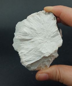 Laumontita y Fluorapofilita