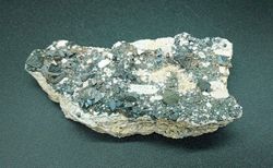 Magnetita drusa de cristales
