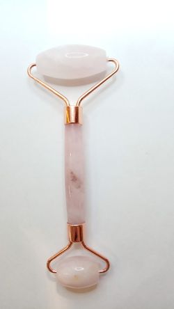 Masajeador facial de Cuarzo rosa