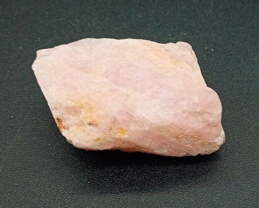 Morganita (Berilo rosa) en bruto