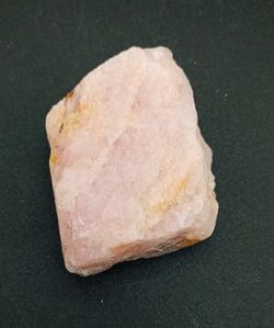 Morganita (Berilo rosa) en bruto