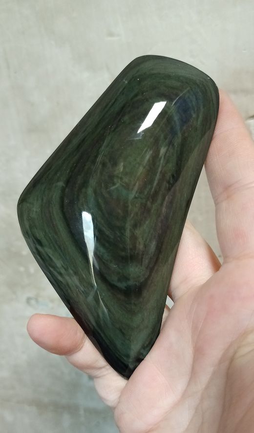 Obsidiana arcoíris en forma libre
