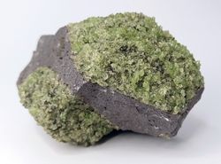 Olivino granudo en Basalto