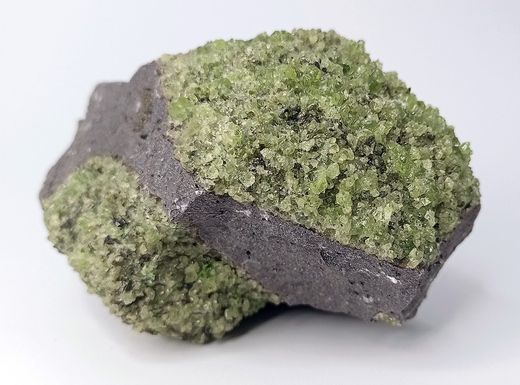 Olivino granudo en Basalto