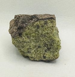 Olivino masa compacta