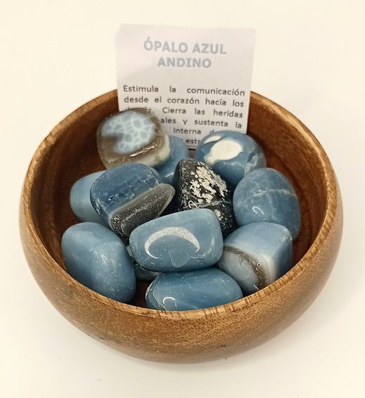 Ópalo azul en rodados