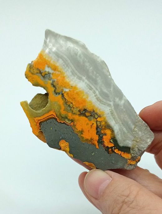 Piedra Eclipse (Jaspe abejorro). Placa