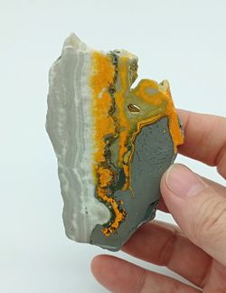 Piedra Eclipse (Jaspe abejorro). Placa