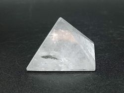 Pirámide de Cuarzo cristal de roca 45x45