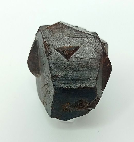Pirita con Goethita conjunto de maclas Cruz de Hierro