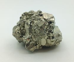 Pirita agrupación de cristales estriados