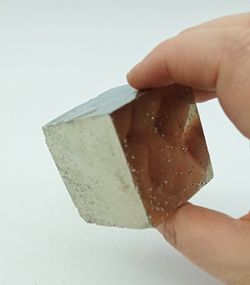 Pirita cubo cristal individual