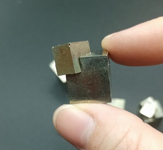 Pirita cubo. Lote de 5 piezas - Ref.J9