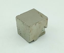 Pirita cubo