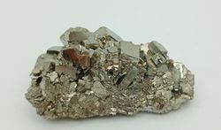 Pirita grupo de cristales