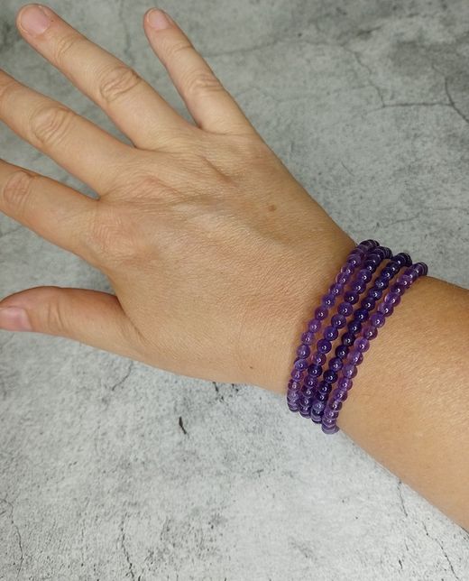 Pulsera Amatista. Tamaño de bola: 4 mm