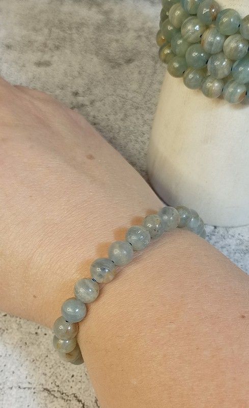 Pulsera Calcita Aquatina Lemuriana 8 mm