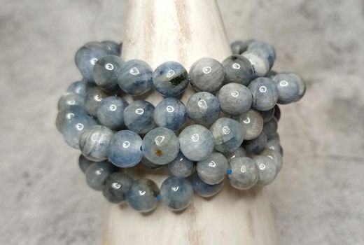 Pulsera de Cianita en bola de 8 mm